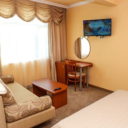Hotel Bulgaria Kurdzhali Bagian luar foto