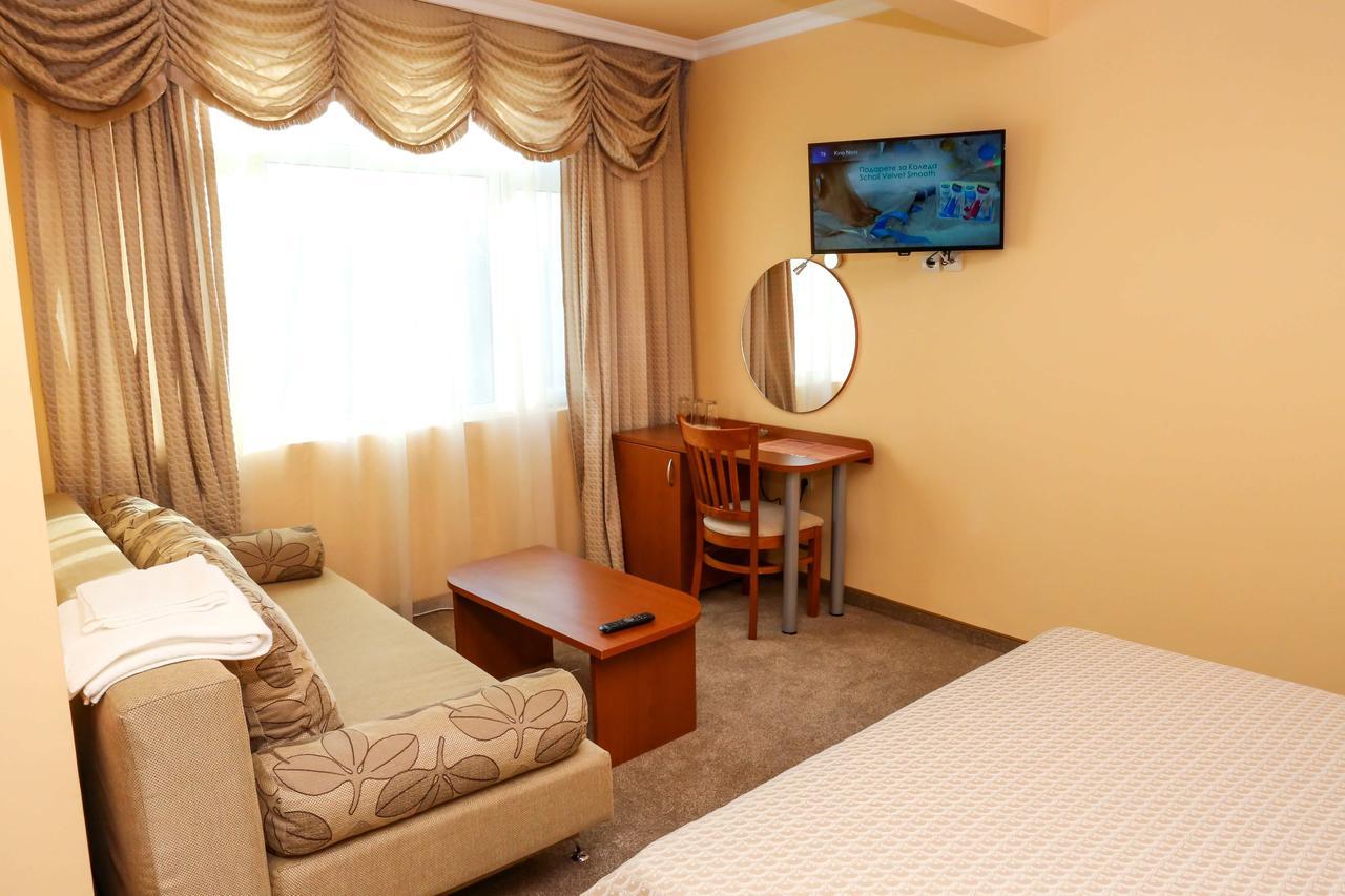 Hotel Bulgaria Kurdzhali Bagian luar foto