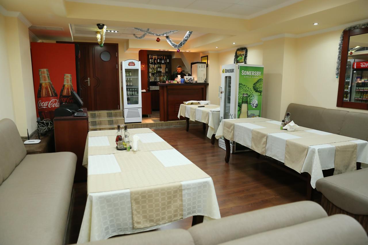 Hotel Bulgaria Kurdzhali Bagian luar foto